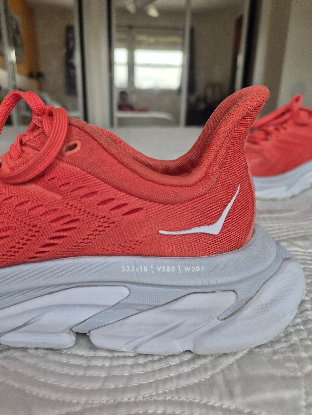 Hoka Clifton Edge Hot Coral Athletic Running Shoes Womens 8 - Picture 4 of 16